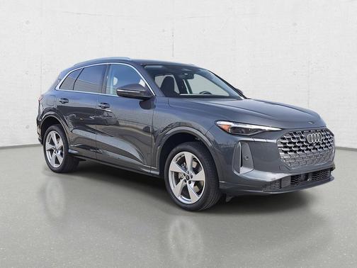 2025 Audi Q5 Premium Plus TFSI quattro S tronic