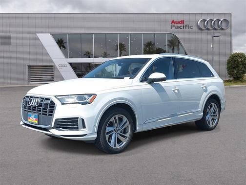 2021 Audi Q7 45 Premium Plus