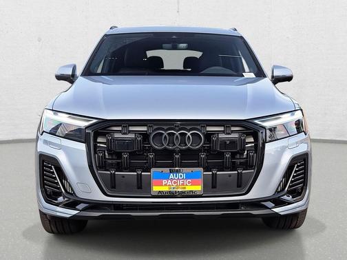 2026 Audi Q7 55 Premium Plus