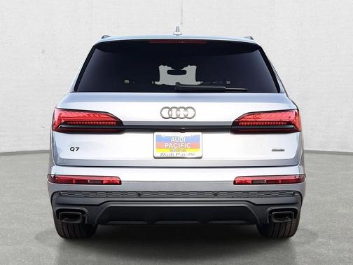 2026 Audi Q7 55 Premium Plus