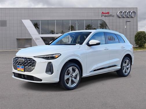2025 Audi Q5 Premium Plus