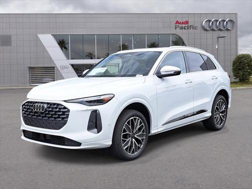 2025 Audi Q5 Premium Plus