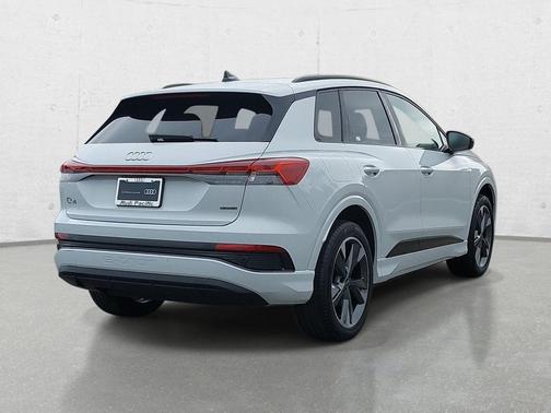 Glacier White Metallic 2023 Audi Q4 e-tron Premium 50 quattro