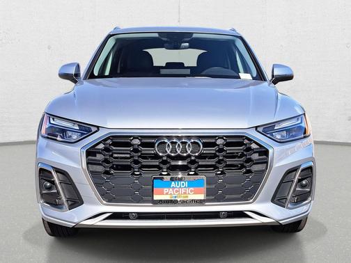 2023 Audi Q5 45 S line Premium
