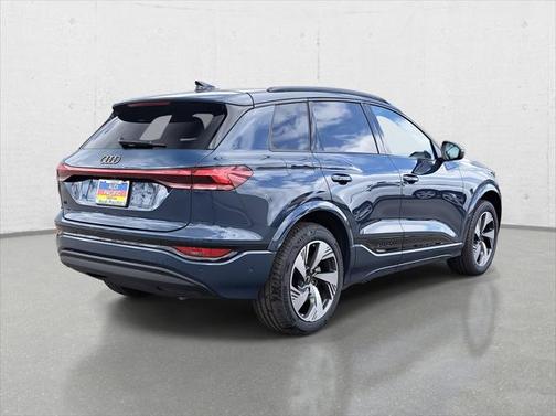 2025 Audi Q6 e-tron Premium Plus quattro