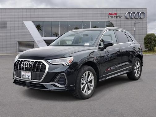 2024 Audi Q3 Premium 45 TFSI S line quattro Tiptronic