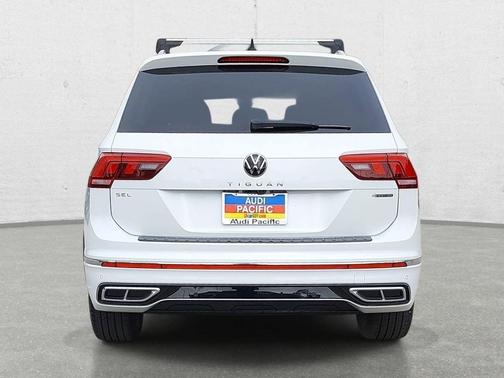 Opal White Pearl 2023 Volkswagen Tiguan 2.0T SEL R-Line 4MOTION
