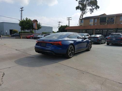 Ascari Blue Metallic 2023 Audi RS e-tron GT quattro
