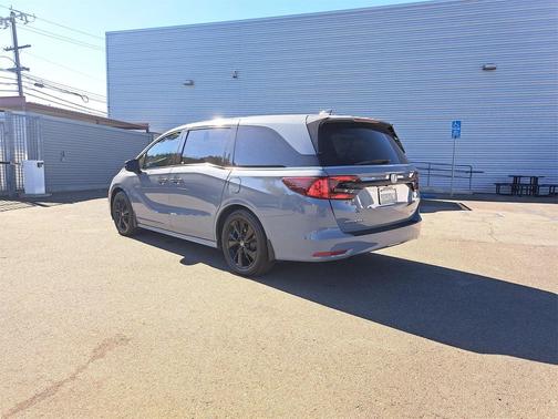 2024 Honda Odyssey Sport