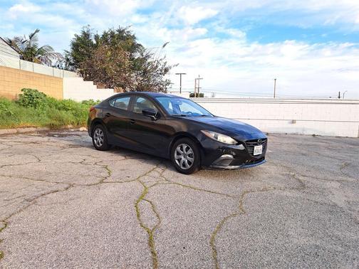 2016 Mazda Mazda3 i Sport