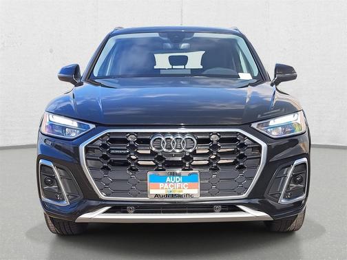 2022 Audi Q5 45 S line Premium Plus