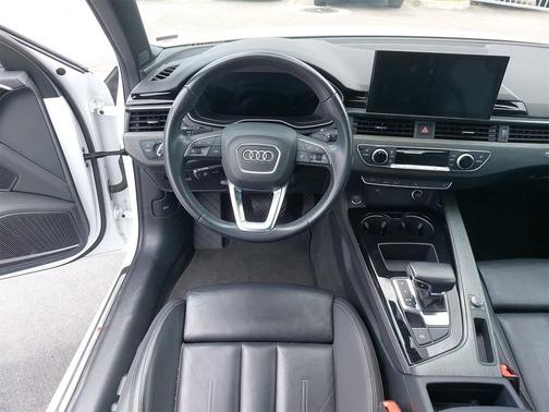 2023 Audi A4 45 S line Premium Plus