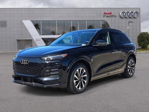 2025 Audi Q6 e-tron Premium Plus quattro