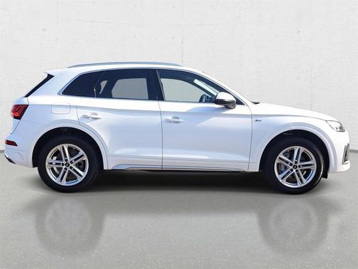 2023 Audi Q5 e 55 S line Premium Plus