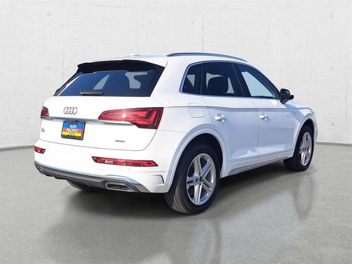 2023 Audi Q5 e 55 S line Premium Plus