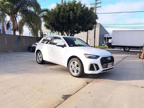 2023 Audi Q5 e 55 S line Premium Plus