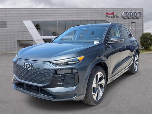 2025 Audi Q6 e-tron Premium quattro