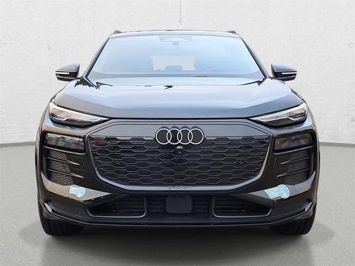 2025 Audi Q6 e-tron Premium