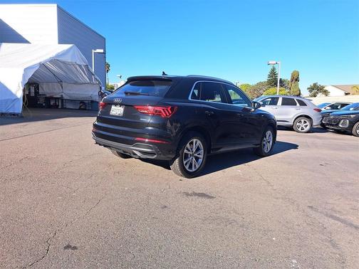 2023 Audi Q3 Premium 45 TFSI S line quattro Tiptronic