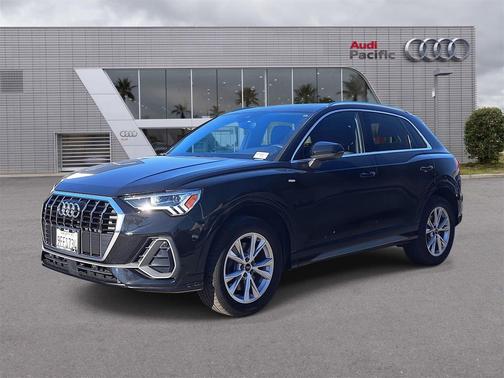 2023 Audi Q3 Premium 45 TFSI S line quattro Tiptronic