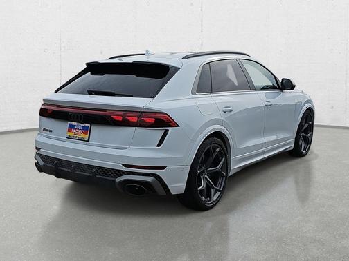 2026 Audi RS Q8 4.0T
