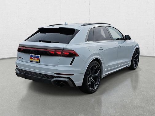 2026 Audi RS Q8 4.0T