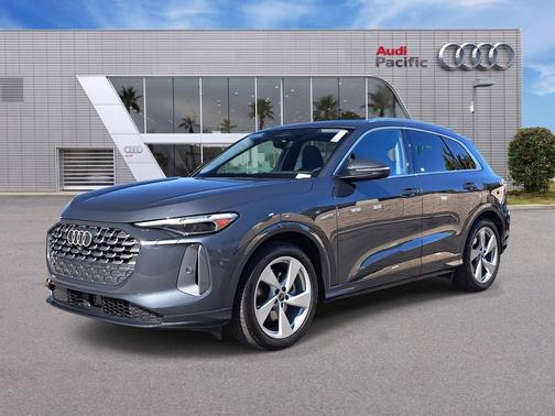 2025 Audi Q5 Prestige TFSI quattro S tronic