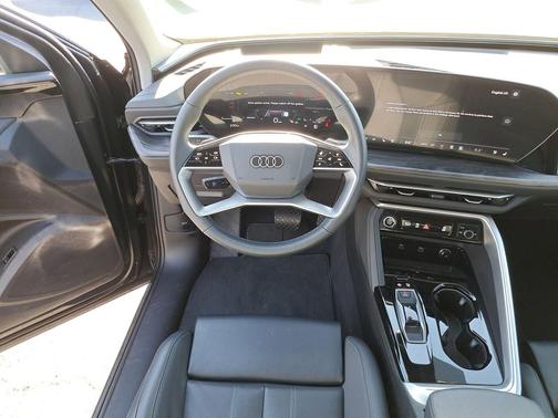 2025 Audi Q5 Prestige TFSI quattro S tronic