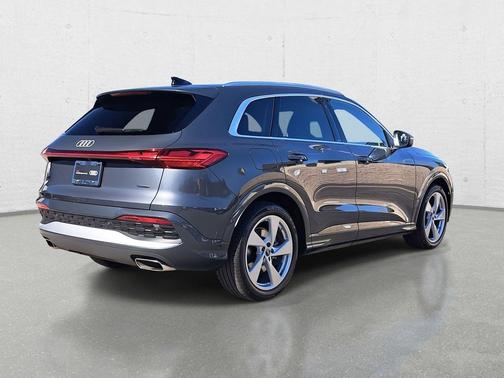 2025 Audi Q5 Prestige TFSI quattro S tronic