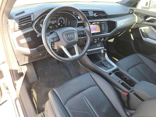 2023 Audi Q3 Premium 45 TFSI S line quattro Tiptronic
