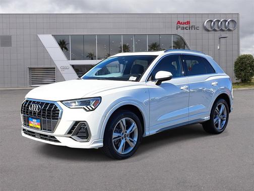 2023 Audi Q3 Premium 45 TFSI S line quattro Tiptronic
