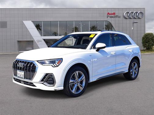 2023 Audi Q3 Premium 45 TFSI S line quattro Tiptronic