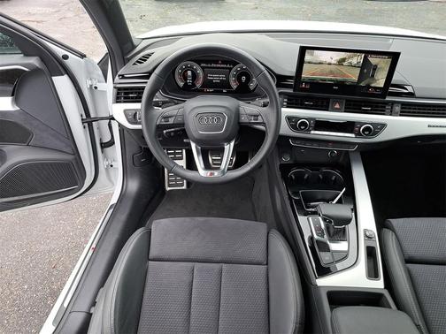 2023 Audi A4 45 S line Premium Plus
