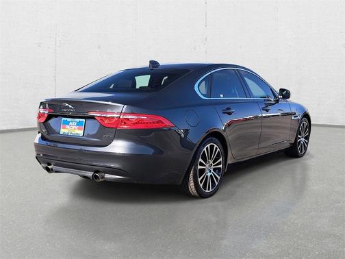 2019 Jaguar XF 30t Prestige