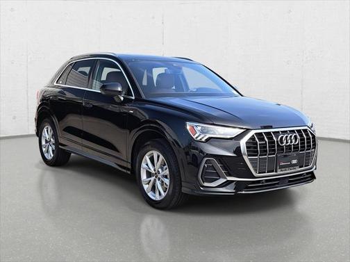 2024 Audi Q3 Premium 45 TFSI S line quattro Tiptronic