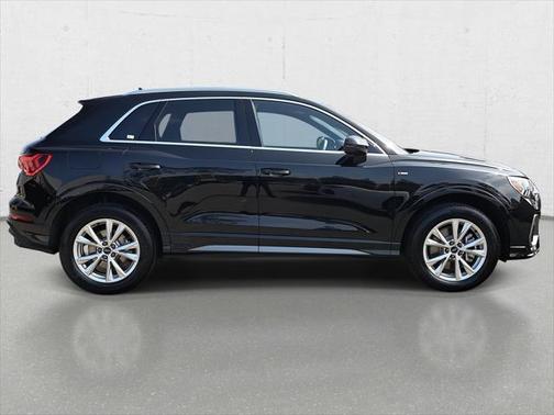 2024 Audi Q3 Premium 45 TFSI S line quattro Tiptronic