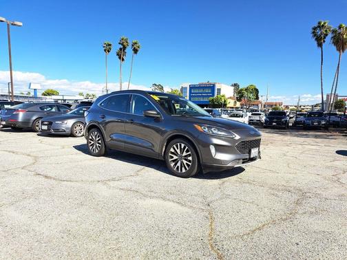 2020 Ford Escape Titanium