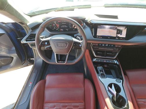 2023 Audi RS e-tron GT quattro