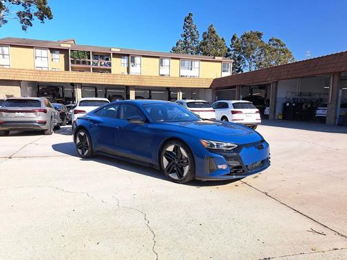 2023 Audi RS e-tron GT quattro