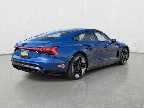 2023 Audi RS e-tron GT quattro