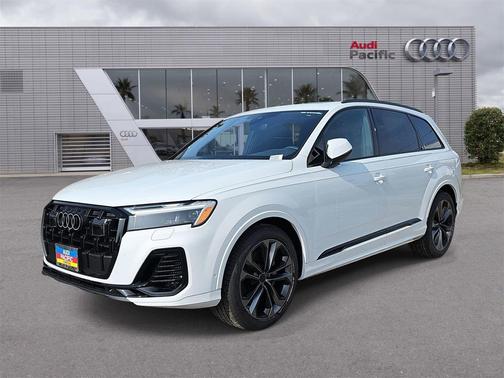 2026 Audi Q7 55 Premium Plus