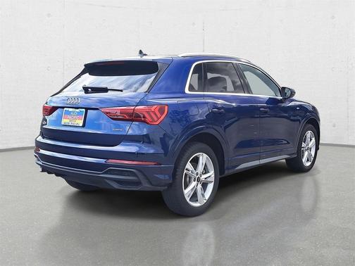 2023 Audi Q3 Premium 45 TFSI S line quattro Tiptronic