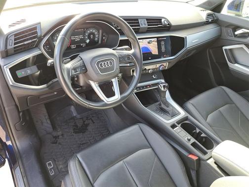 2023 Audi Q3 Premium 45 TFSI S line quattro Tiptronic