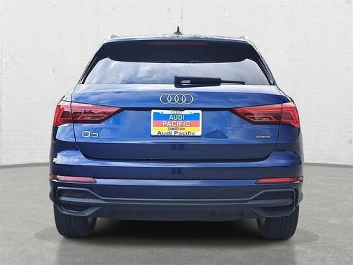 2023 Audi Q3 Premium 45 TFSI S line quattro Tiptronic