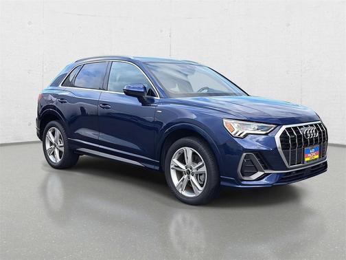 2023 Audi Q3 Premium 45 TFSI S line quattro Tiptronic