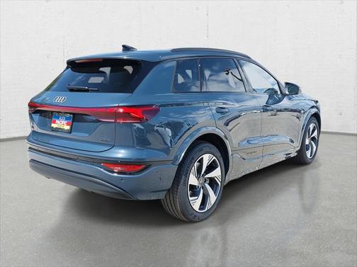 2025 Audi Q6 e-tron Prestige quattro