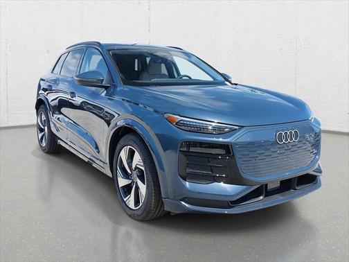 2025 Audi Q6 e-tron Prestige quattro
