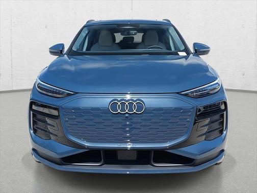 2025 Audi Q6 e-tron Prestige quattro