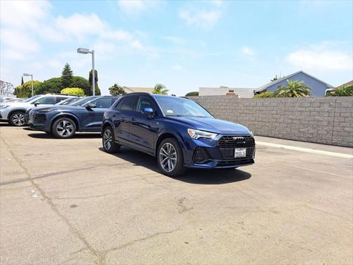 2024 Audi Q3 Premium 45 TFSI S line quattro Tiptronic