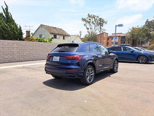 2024 Audi Q3 Premium 45 TFSI S line quattro Tiptronic